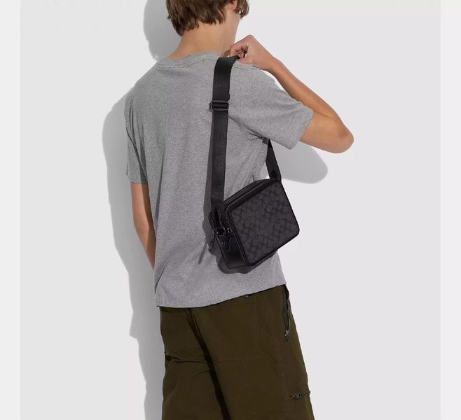 Сумка Coach Charter Crossbody 24 In Signature Canvas 1050 фото