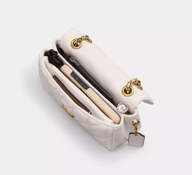 Сумка Coach Tabby Shoulder Bag 20 With Pillow Quilting Brass/Chalk 195031264160 фото