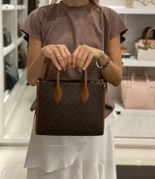 Cумка Michael Kors Mirella Small Logo Crossbody Bag, brown 196163072784 фото