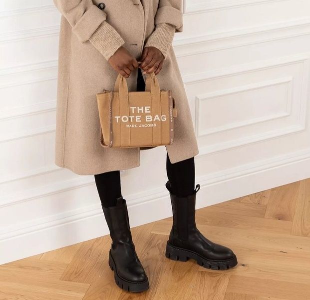 Сумка-тоут Marc Jacobs The Jacquard Small Tote Bag, цвет Camel mj01 фото