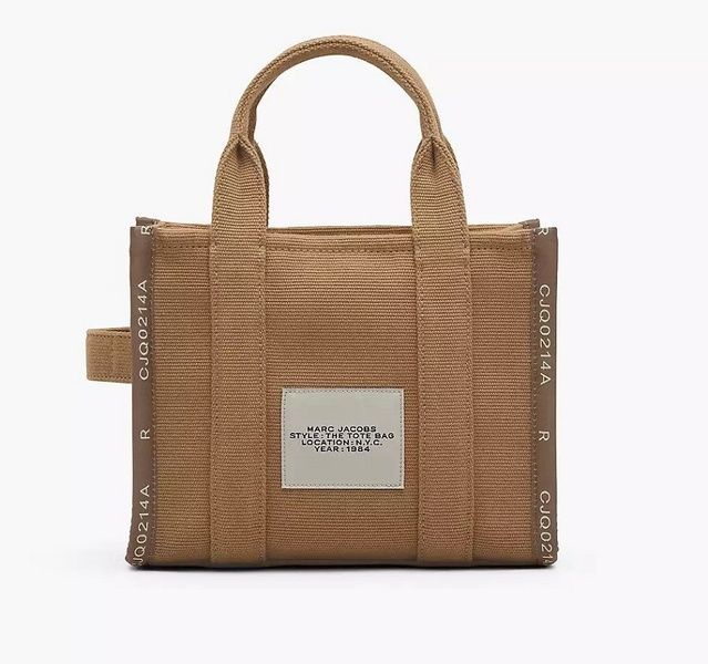 Сумка-тоут Marc Jacobs The Jacquard Small Tote Bag, цвет Camel mj01 фото
