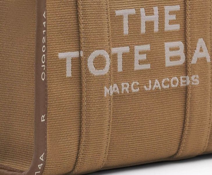 Сумка-тоут Marc Jacobs The Jacquard Small Tote Bag, цвет Camel mj01 фото