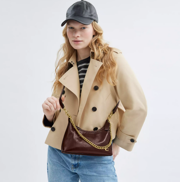 Женская кожаная сумка Coach Juliet Shoulder Bag 25 Brass/Maple 196395540143 фото
