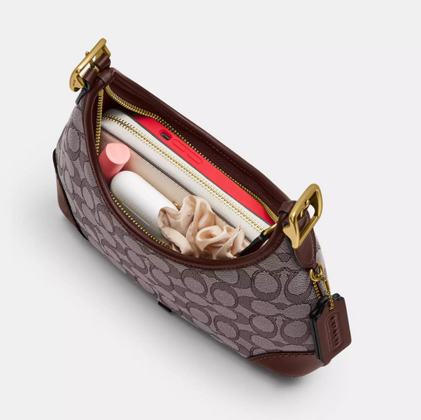 Жіноча сумка-хобо Coach Hamptons Hobo Bag Brass/Oak Maple CBF16-B4/OAK MAPLE фото