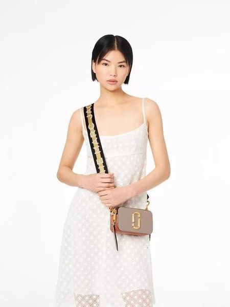 Кожаная сумка Marc Jacobs Snapshot Camera Bag Cement Multi 1040 фото