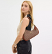 Женская сумка Coach Twisted Teri Shoulder Bag In Signature Canvas Signature Canvas/IM/Tan/Caramel CBI02-Gold фото 4