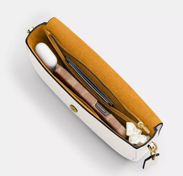 Сумка Coach Brook Flap Chain Bag Brass/Chalk 313038537500 фото