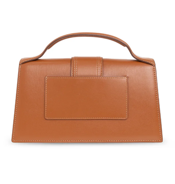 Женская сумка кожаная Jacquemus Le Grand Bambino Shoulder Bag коричневая (b12063) b12063 фото
