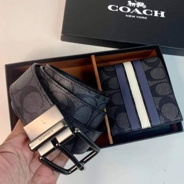 Подарочный набор Coach кожаный кошелек и ремень Boxed Wallet And Belt Set In Signature Canvas #3 889532138470 фото